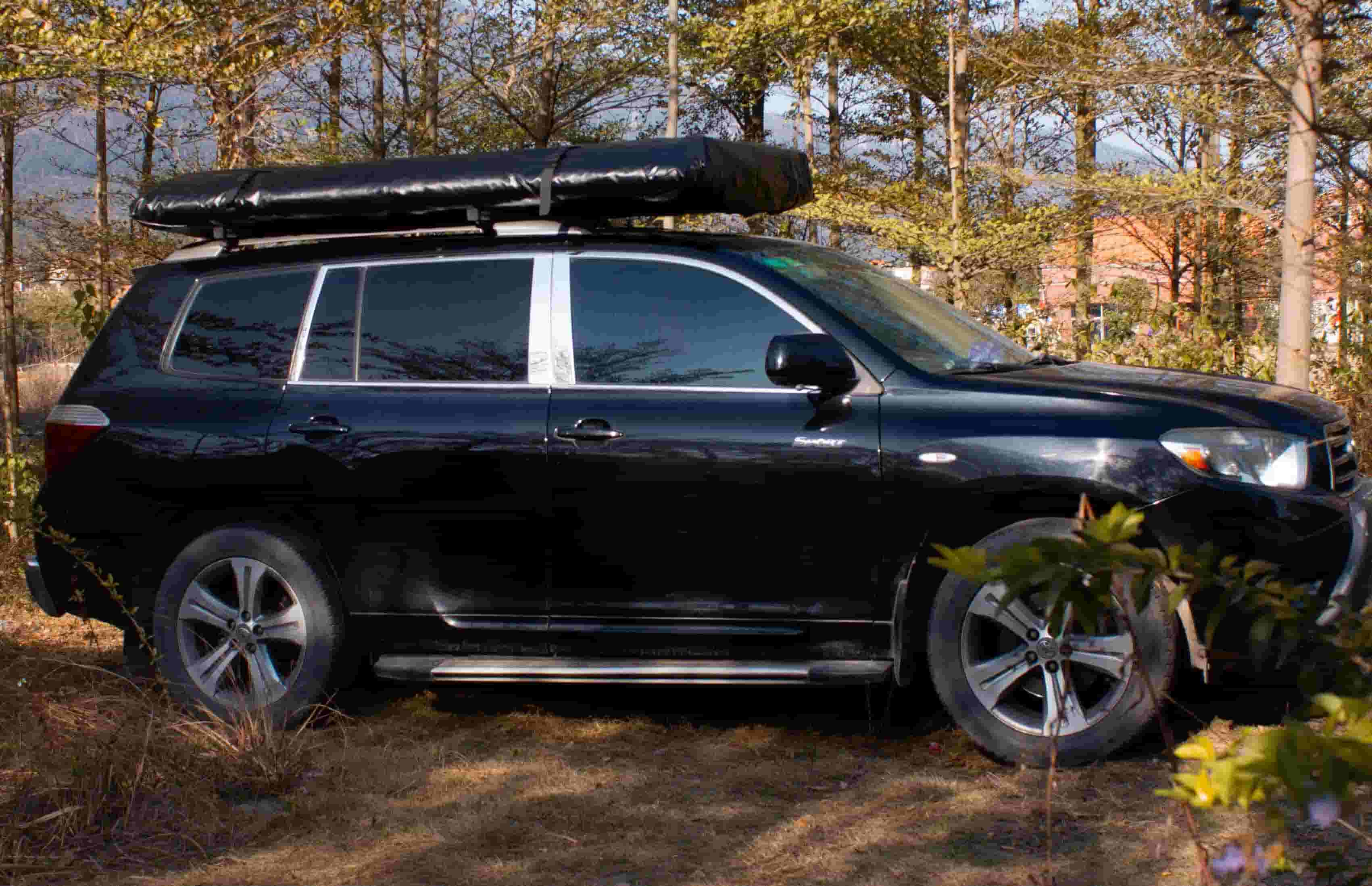 Weather-Resistant Roof Tent